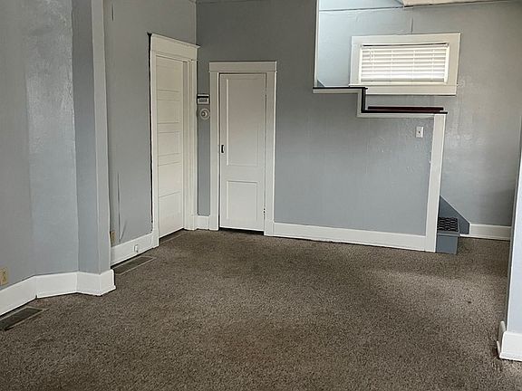 4th image of 36 Shump Rd