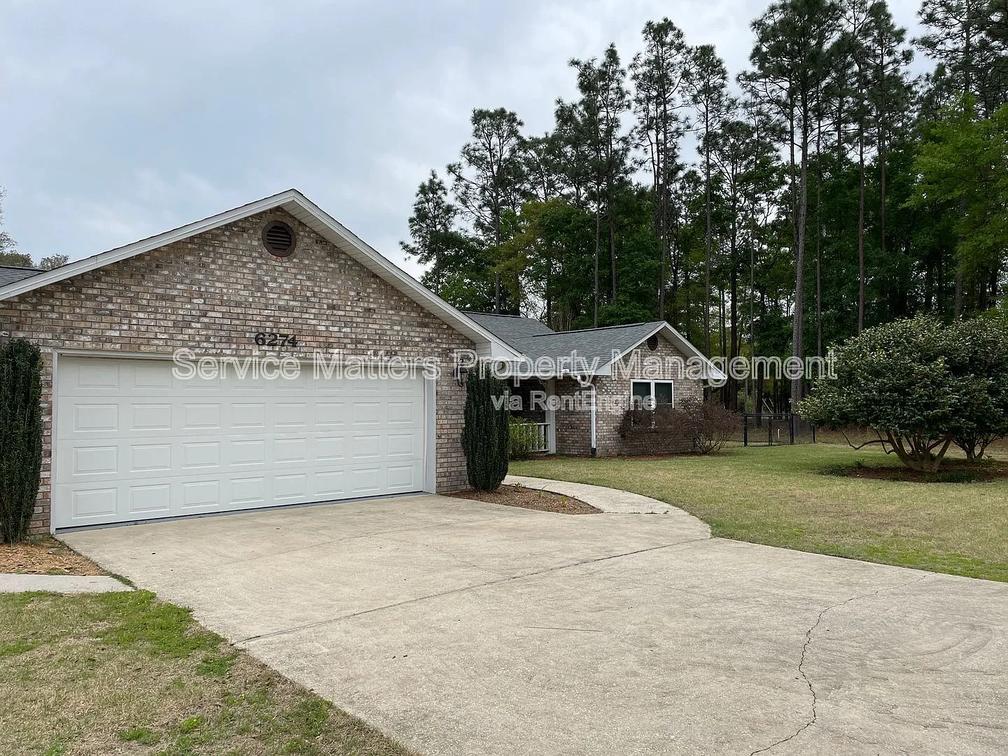 3 bed, 3.0 bath, 2754 sqft, $2,300 — Photo 3