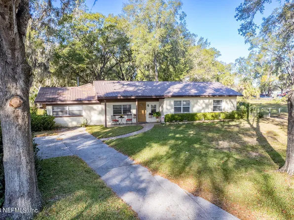 439 N LAKE Street, Starke, FL 32091