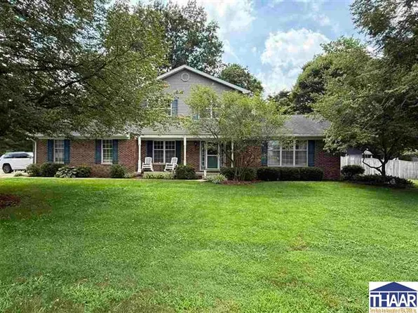 7975 Marblehead Ct, Terre Haute, IN 47802