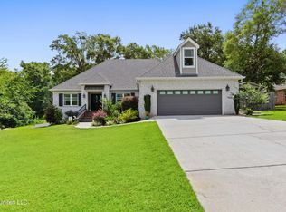 13380 Damon Ct, Biloxi, MS 39532