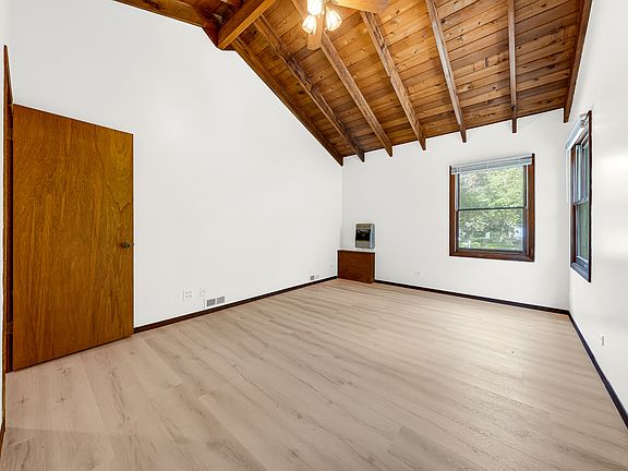 3rd image of 25283 W Timber Ln