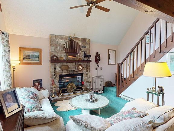 2nd image of 1177 Woodridge Dr