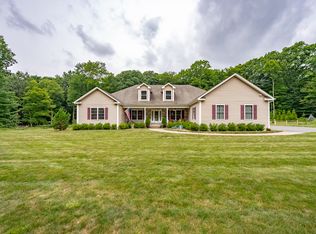 28 Tolland Tpke, Ellington, CT 06029