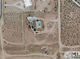 15293 Lowry Ln, Apple Valley, CA 92307