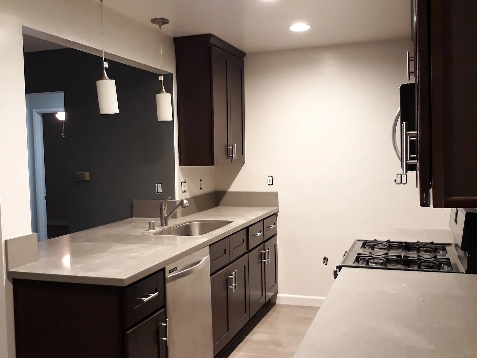 Emerald Courts, LLC — Photo 1