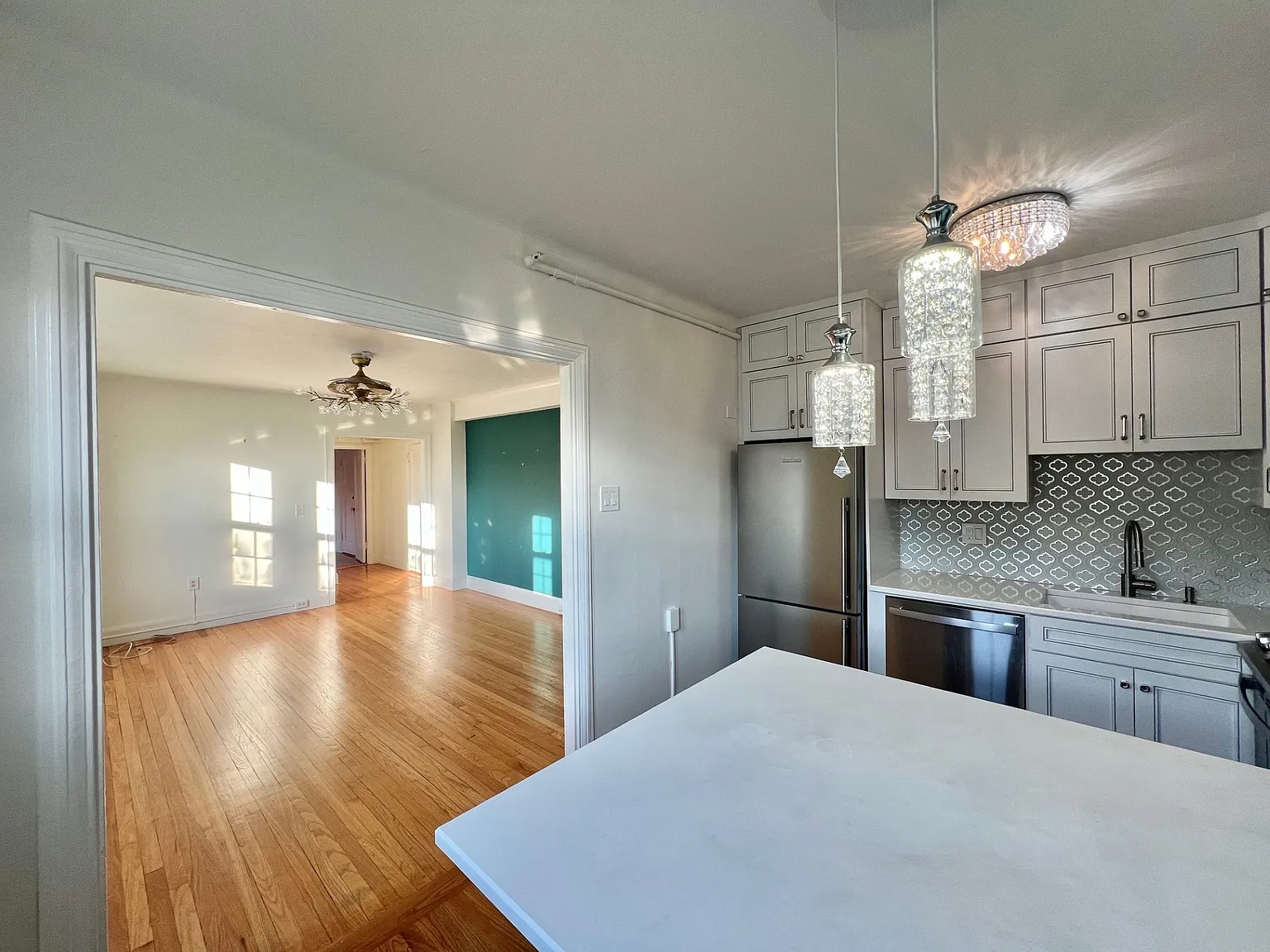 1 bed, 675 sqft, $3,100 — Photo 2