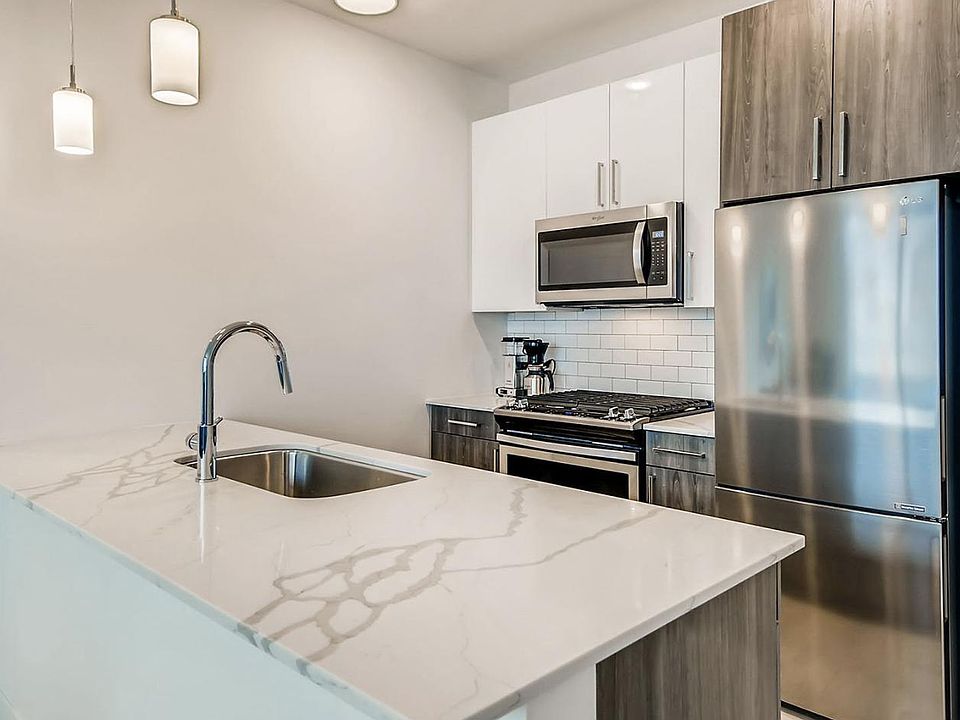1st image of 888 S Michigan Ave #2206