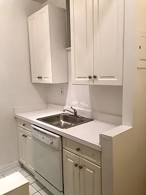 Rented by Urban Real Estate Inc | media 3