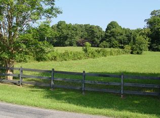 1477 Phillips Cove Dr, Hiawassee, GA 30546