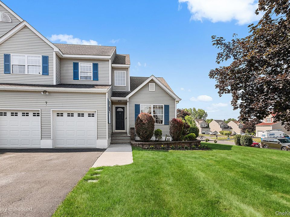 1st image of 7 Woodfield Drive