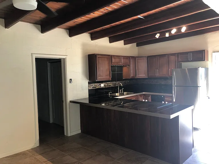 2175 Lakeview Dr — Photo 20