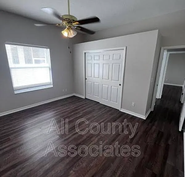 28724 Hanging Moss Loop — Photo 7