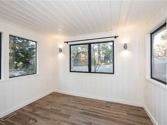 5th image of 428 Vista Ln