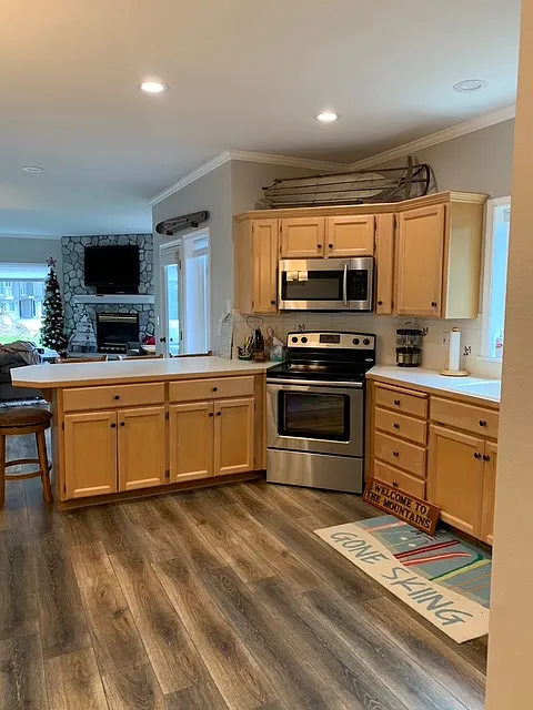 3 bed, 1400 sqft, $2,500 — Photo 4