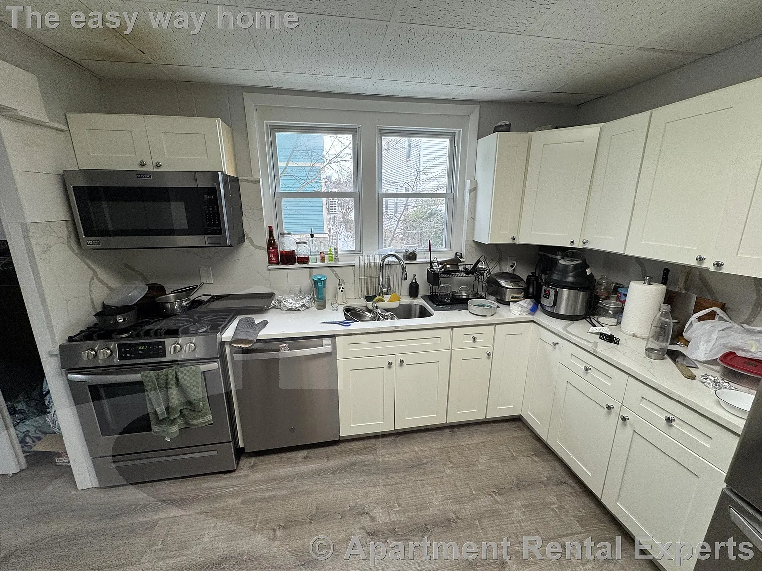 3 bed, 2.5 bath, 1600 sqft, $4,195 — Photo 3