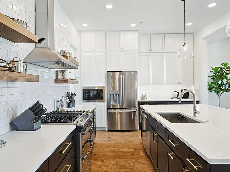 1805 Browder St #102 — Photo 9