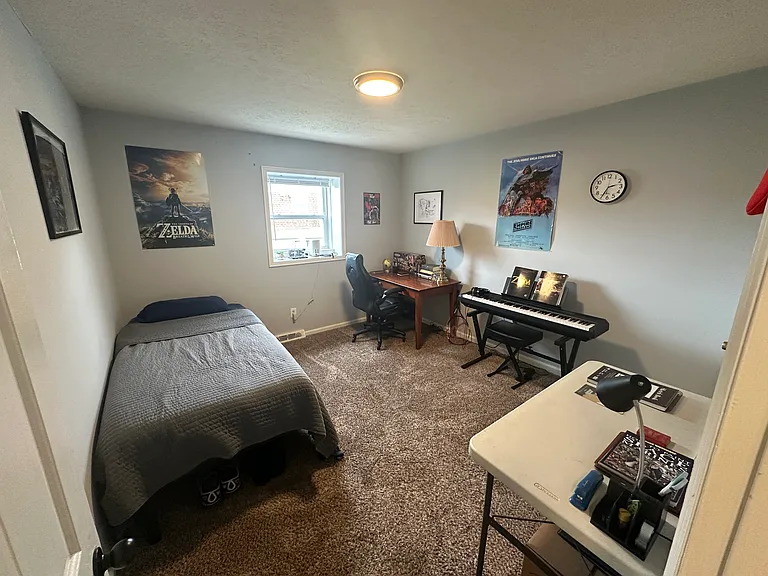 109 Holmes Cir — Photo 7