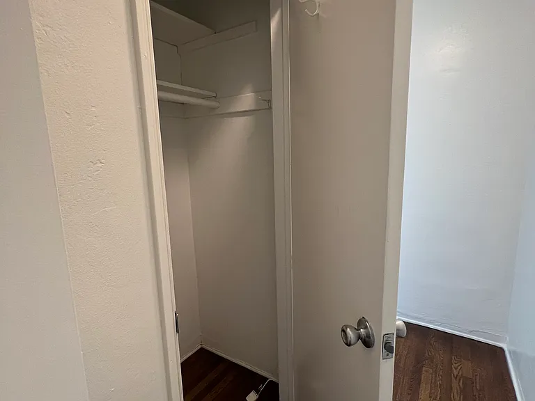 722 E Carson St #4 — Photo 5