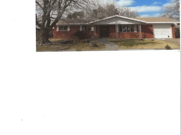 2713 Claude Dove Dr, Las Cruces, NM 88011