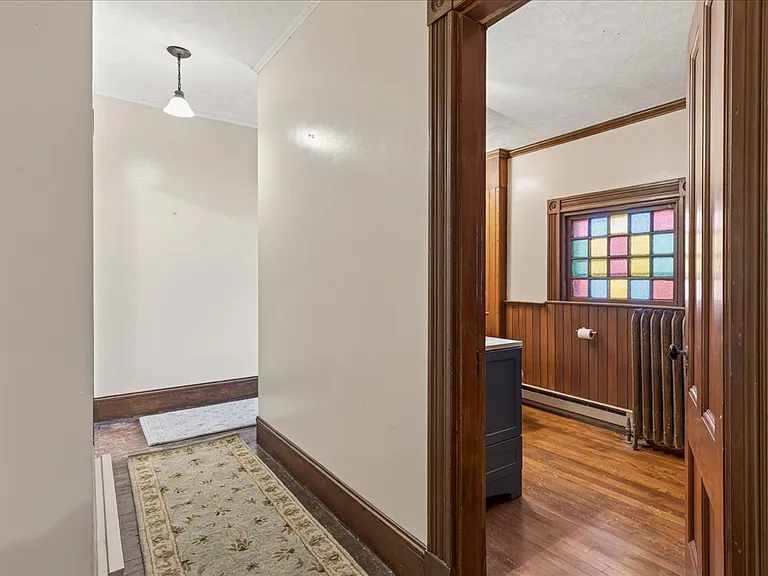 31 Franklin St #B — Photo 14