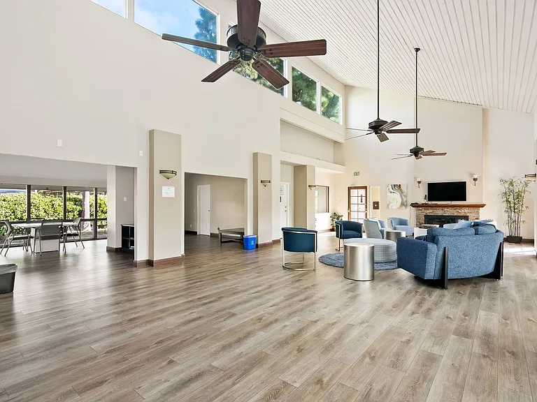 Building's Lounge