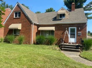 10604 Snow Rd, Parma, OH 44130