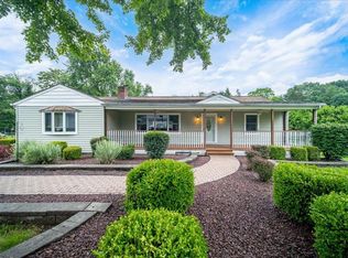 64 Mountainview Rd, Fishkill, NY 12524