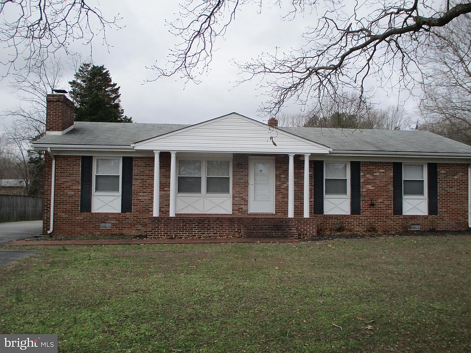 1st image of 44655 Emma Ln