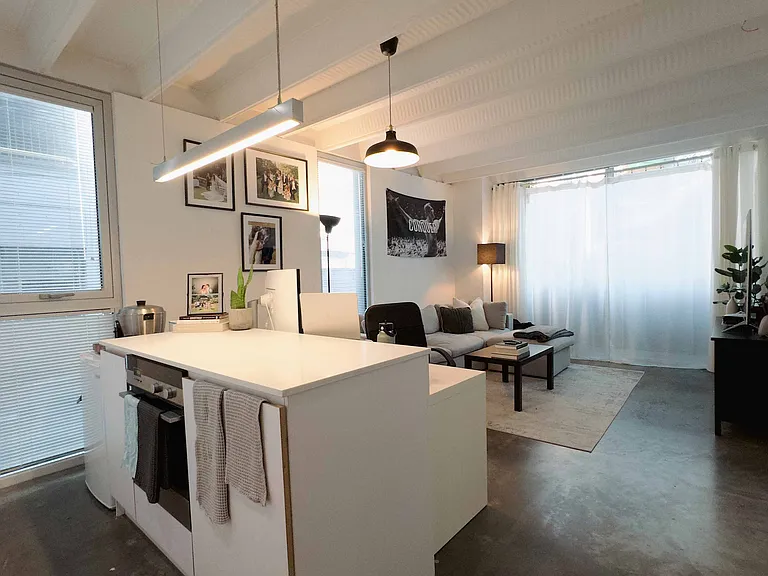219 Georgia St E #204 — Photo 3