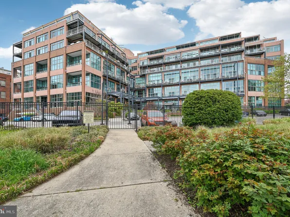 2901 Boston St Unit 604, Baltimore, MD 21224