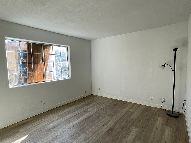 5418 Almont St — Photo 12