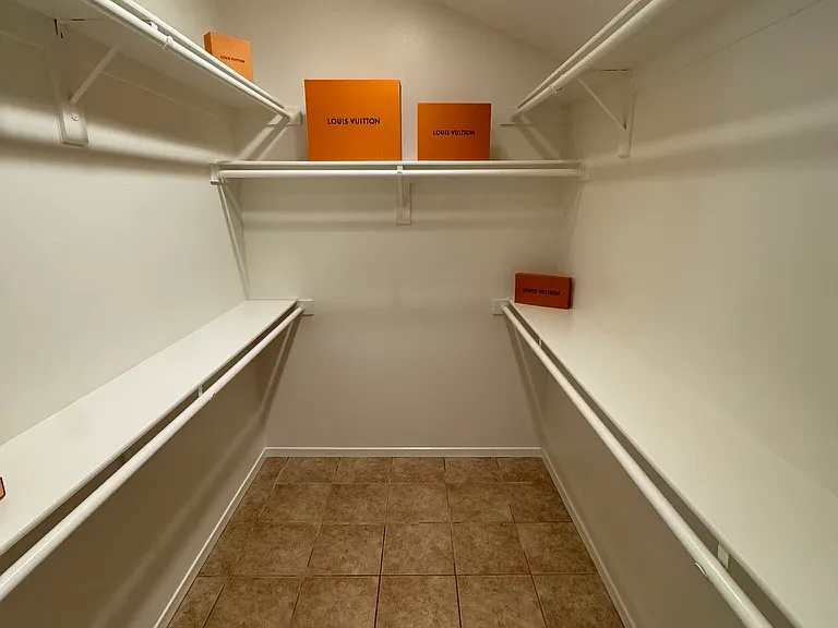 416 Aliso Ave — Photo 28