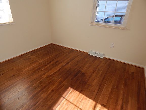 2nd image of 5321 Stokes Ln