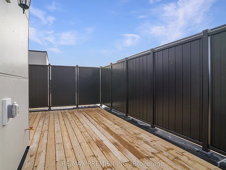 23 Gilbert Wright Ave — Photo 48