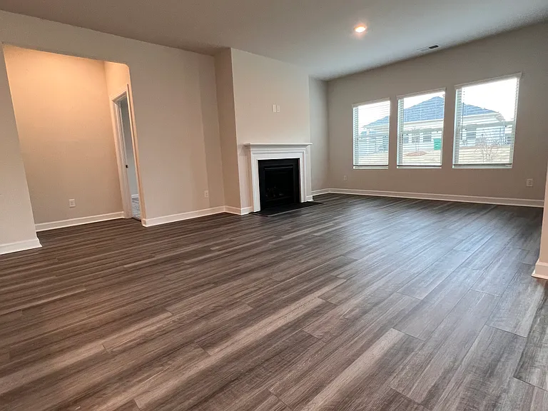 9850 Festival Way — Photo 21