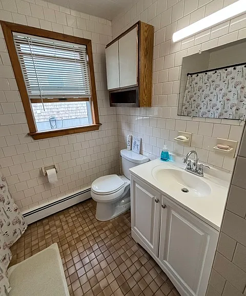 35 Saint James Rd — Photo 2