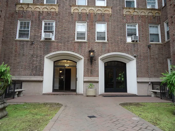 73-37 Austin St #Pha, Queens, NY 11375