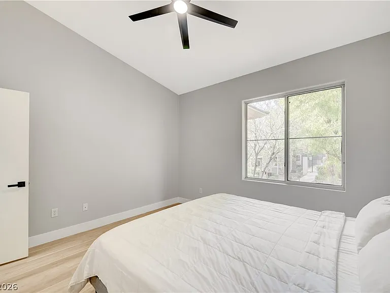 673 Peachy Canyon Cir #203 — Photo 17