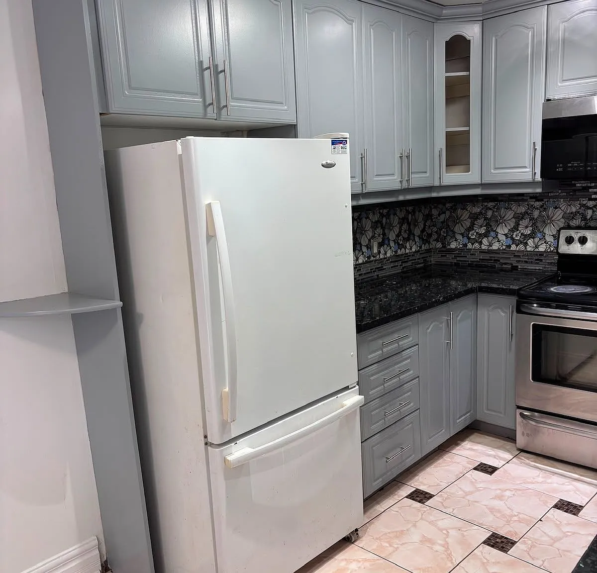3 bed, $3,200 — Photo 3