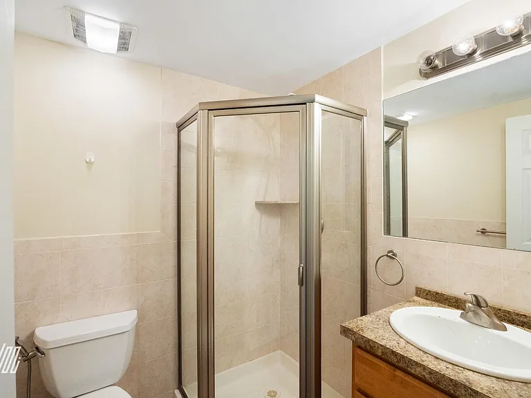 136 Fulton Ave #A — Photo 22