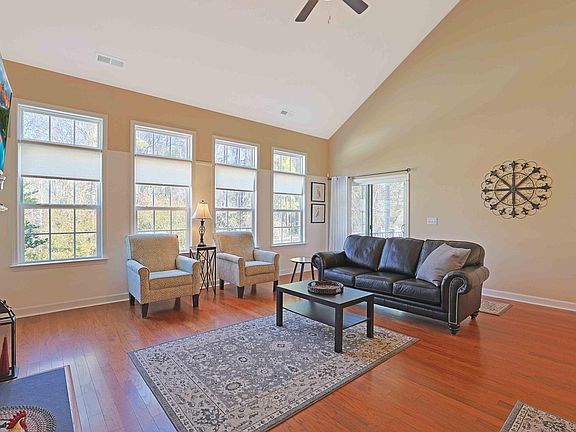 4th image of 4543 Marshwood Dr.