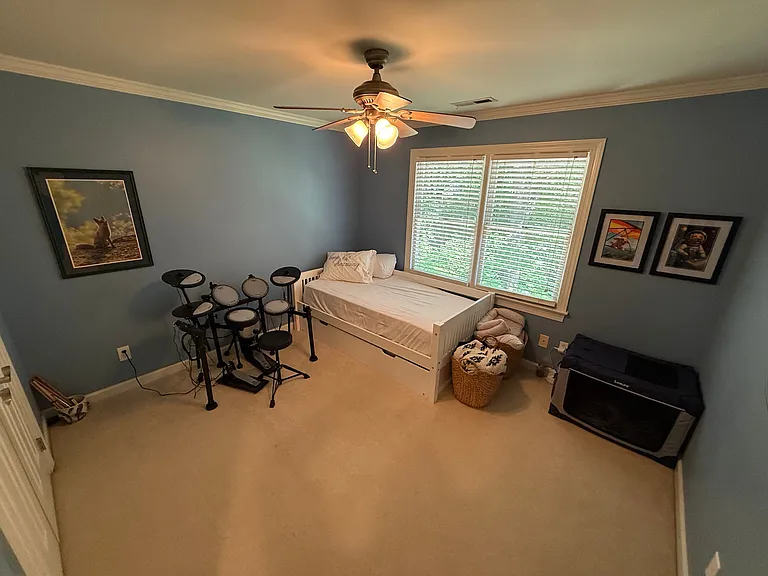 Kids bedroom