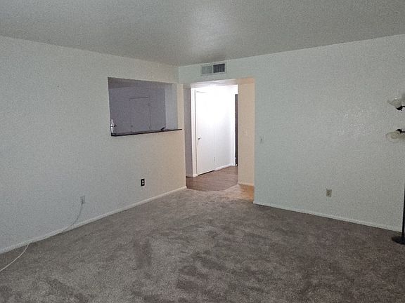 Living room to entryway