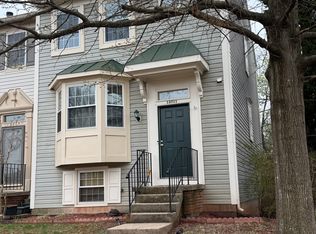 13311 Burkitts Rd, Fairfax, VA 22033