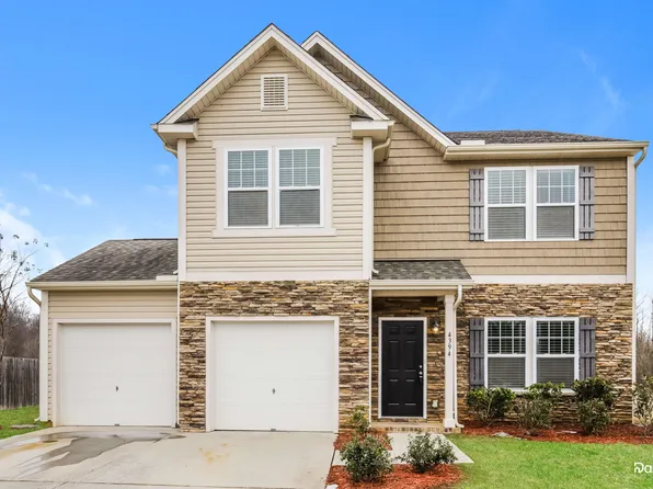 4394 Lochurst Dr, Pfafftown, NC 27040