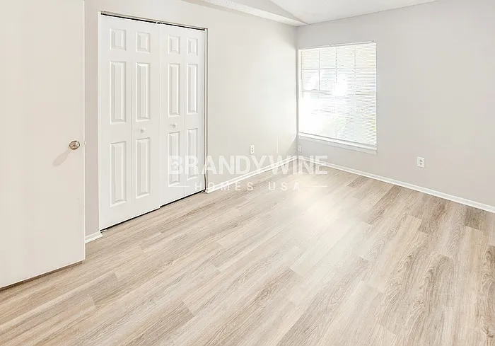 28305 International Ct — Photo 20