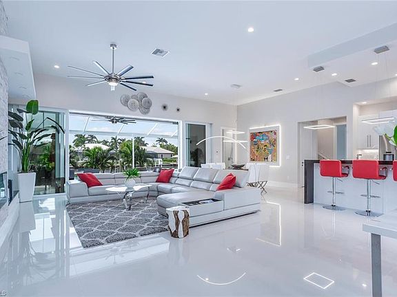 3rd image of 5242 Sands Blvd