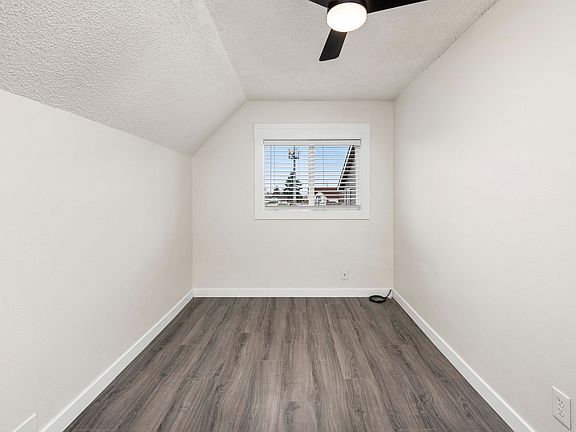 4th image of 914 S 48th St #B