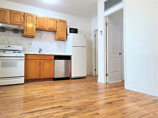 Rented by Virtual Real Estate | media 6